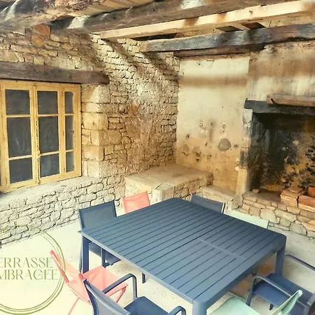 L'authentique Martelaise Piscine Chauffee Ferienhaus